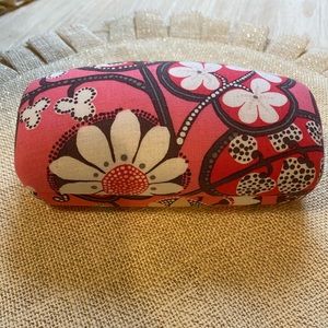 NEW! Vera Bradley sunglass case with hard case